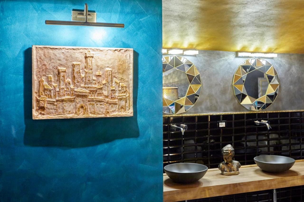 ボローニャ Palazzo Di Alcina - Residenza D'Epoca - Luxury- Bed & Breakfast エクステリア 写真