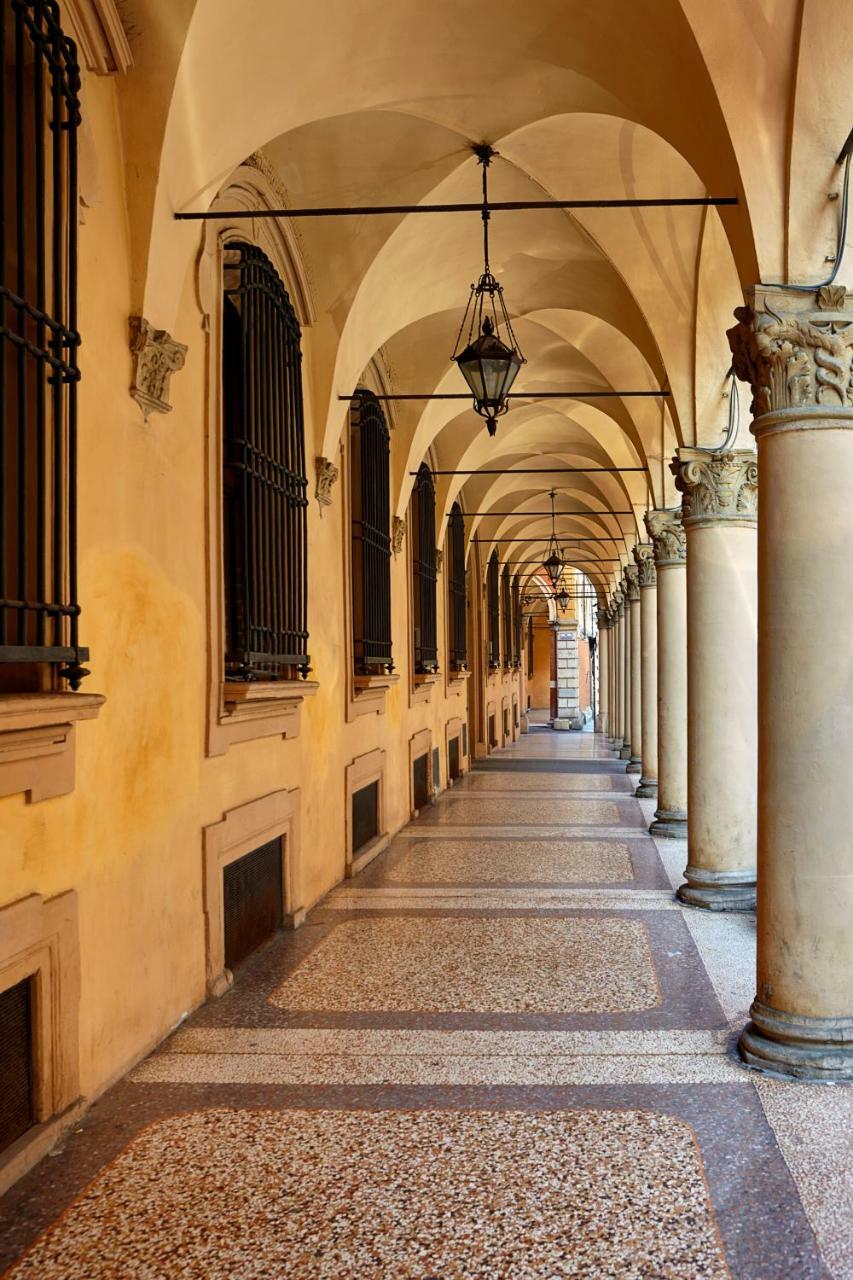 ボローニャ Palazzo Di Alcina - Residenza D'Epoca - Luxury- Bed & Breakfast エクステリア 写真